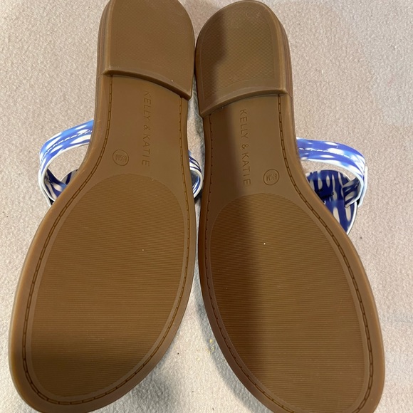 SOLD/New Kelly & Katie Blue & White/Silver Embellished Sandals - Picture 4 of 4